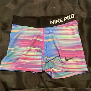 Nike pros AXS